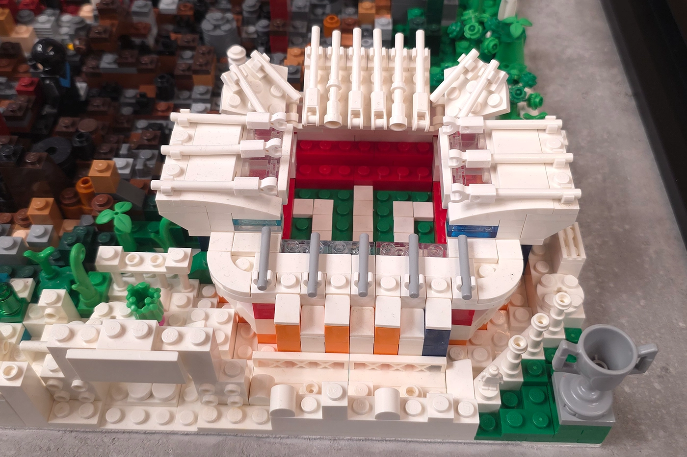 Vedere diagonală stânga